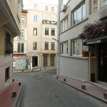 Perazre Hotel